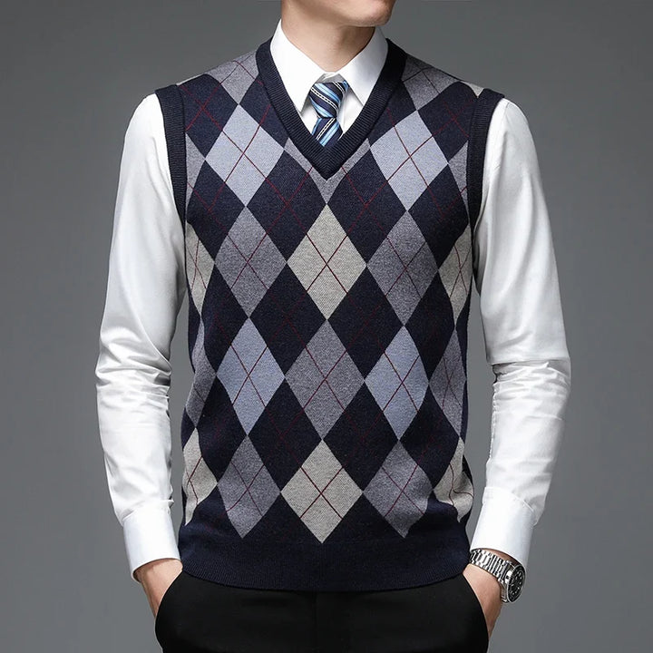 Everett Argyle Sweater Vest