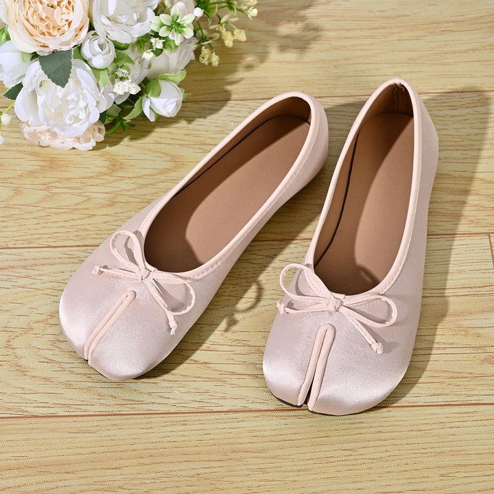 Raphaela Split Toe Ballet Flats
