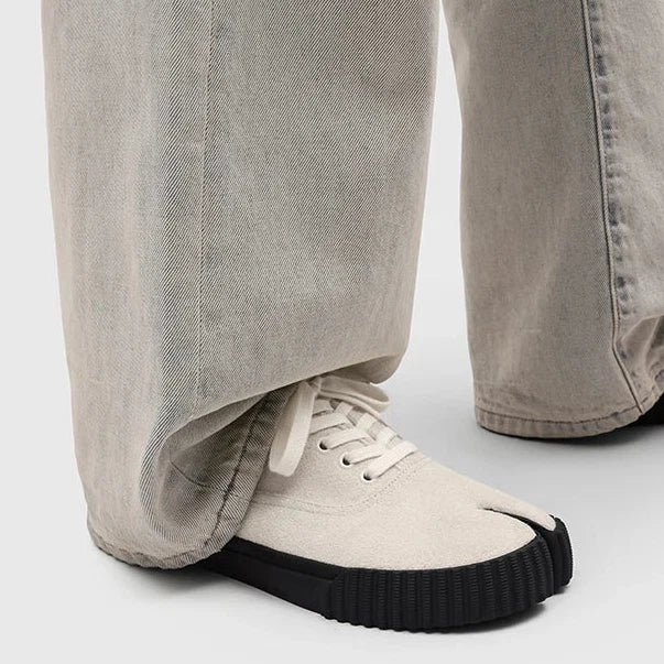 Nolan Textured Split Toe Shoes