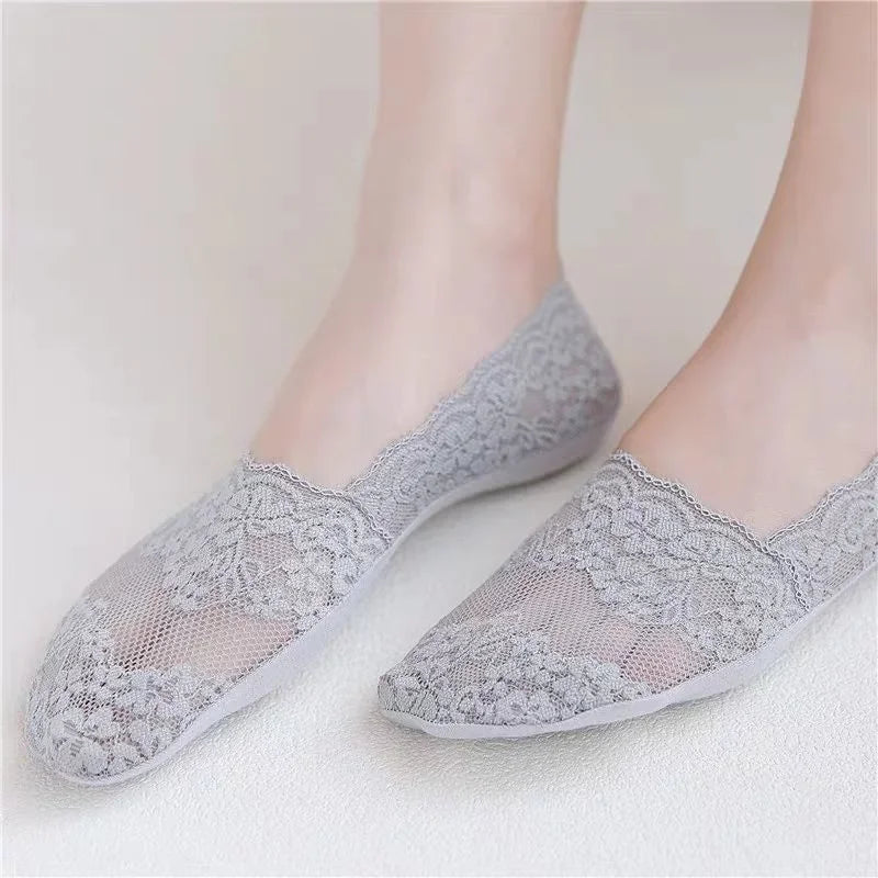 Hadley Cotton Floral Lace No-Show Socks