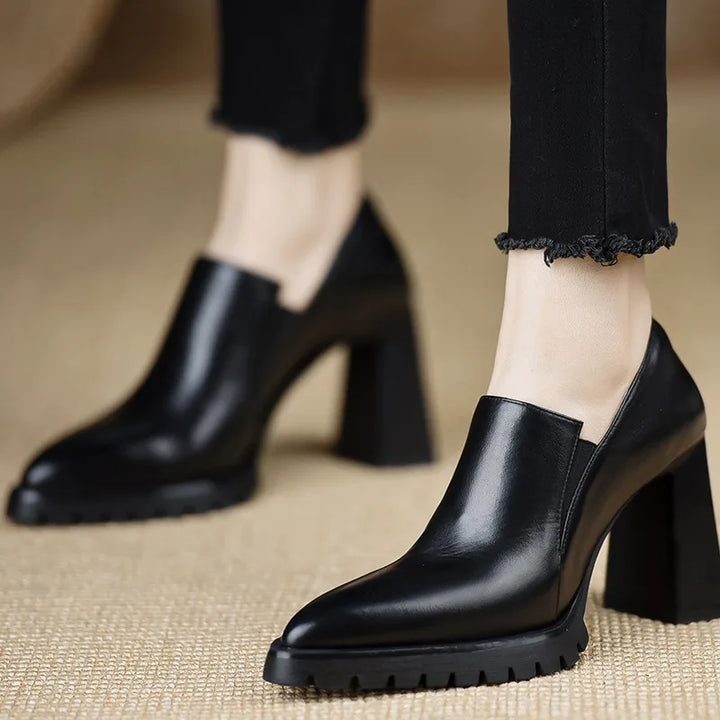 Thalia Block Heel Pump