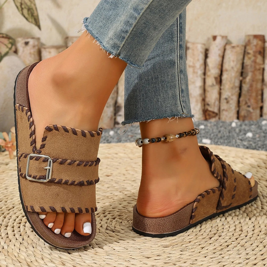Bailey Cushioned Adjustable Slippers