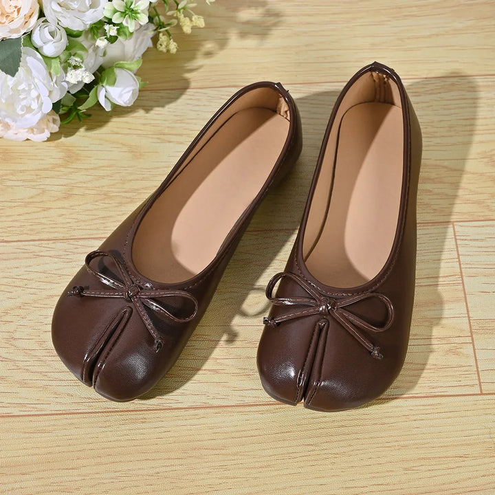 Raphaela Split Toe Ballet Flats