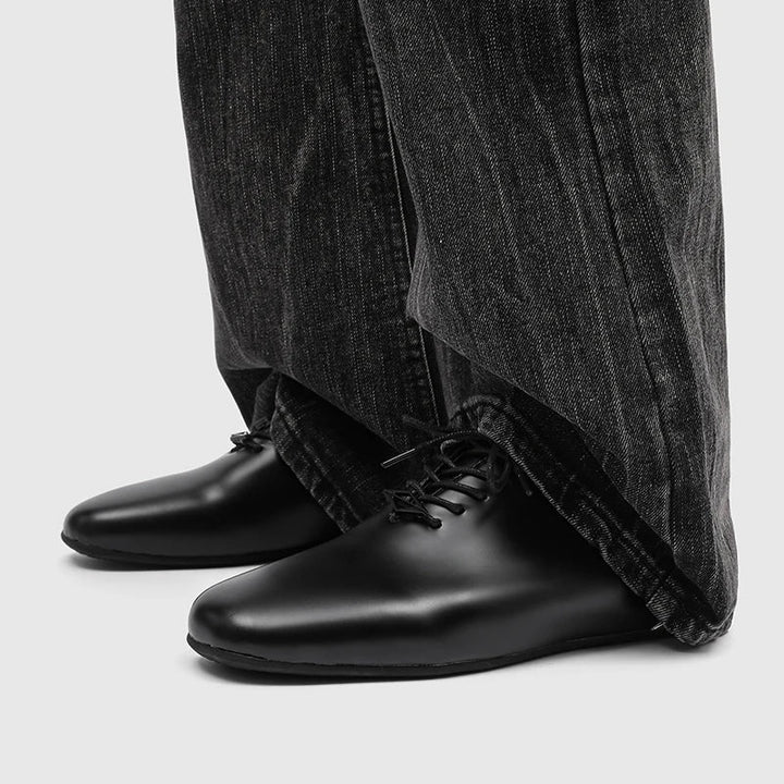 Devon Wide Toe Oxford Shoes