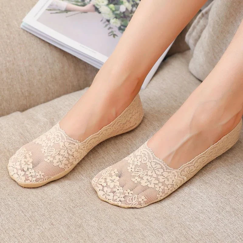 Hadley Cotton Floral Lace No-Show Socks