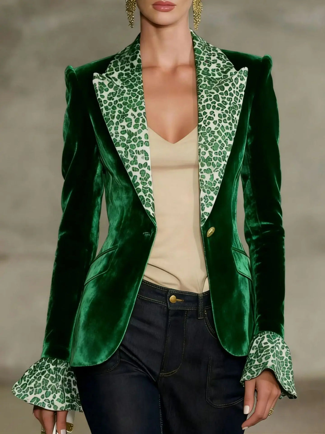 Estrella Leopard Lapel Blazer
