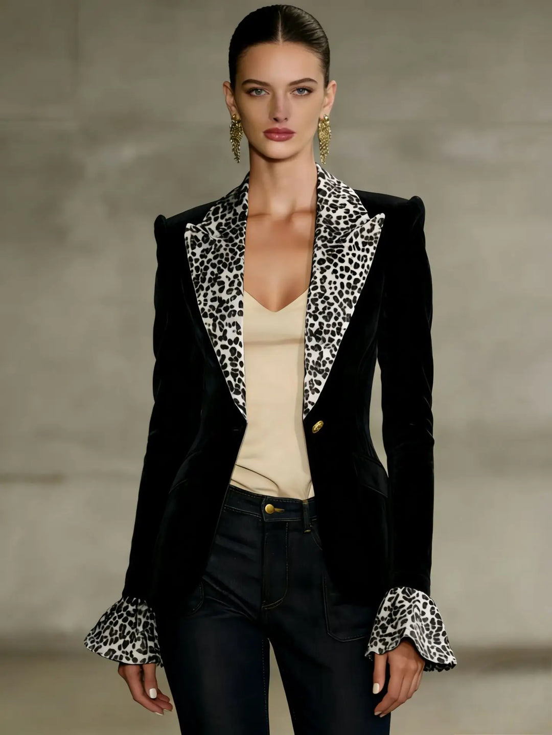 Estrella Leopard Lapel Blazer
