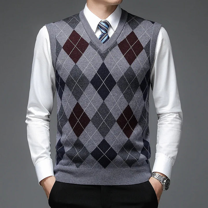 Everett Argyle Sweater Vest