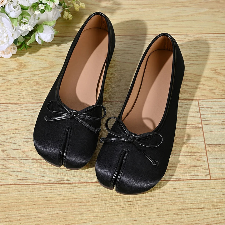 Raphaela Split Toe Ballet Flats