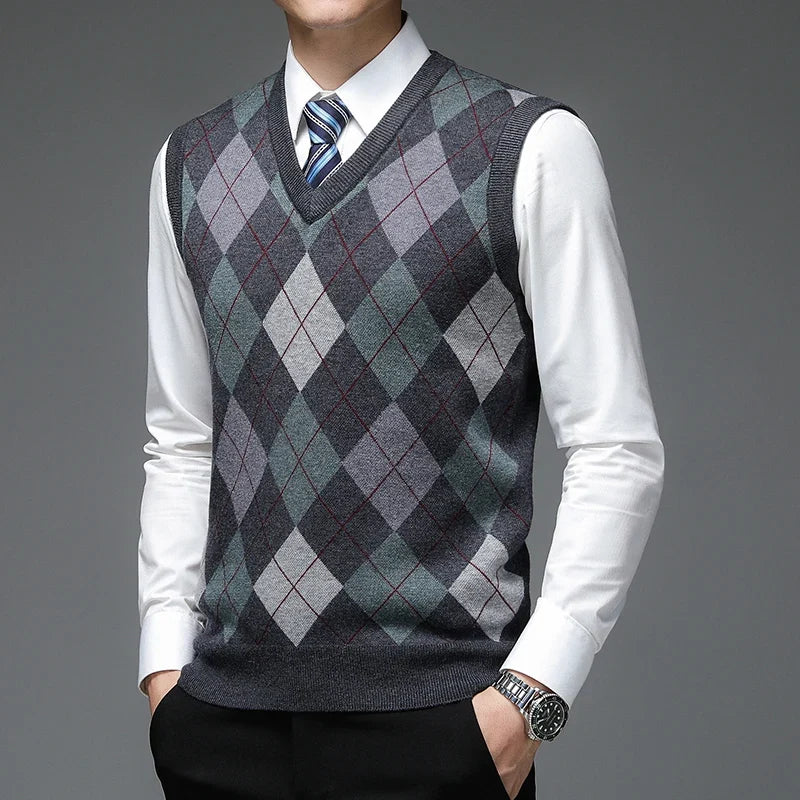 Everett Argyle Sweater Vest