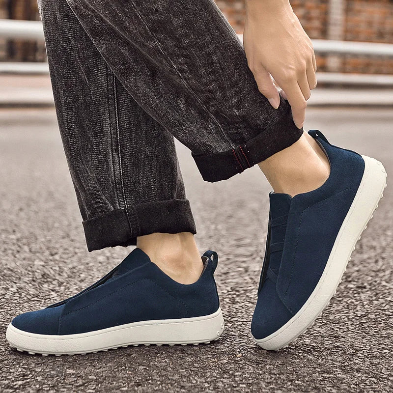 Lusano Suede Sneaker