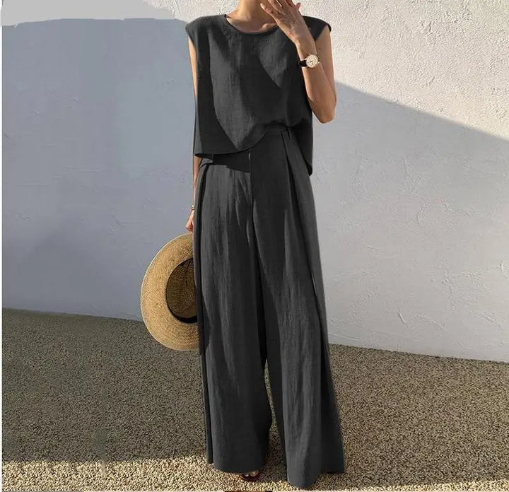 Emilia Chic Relaxed Linen Set