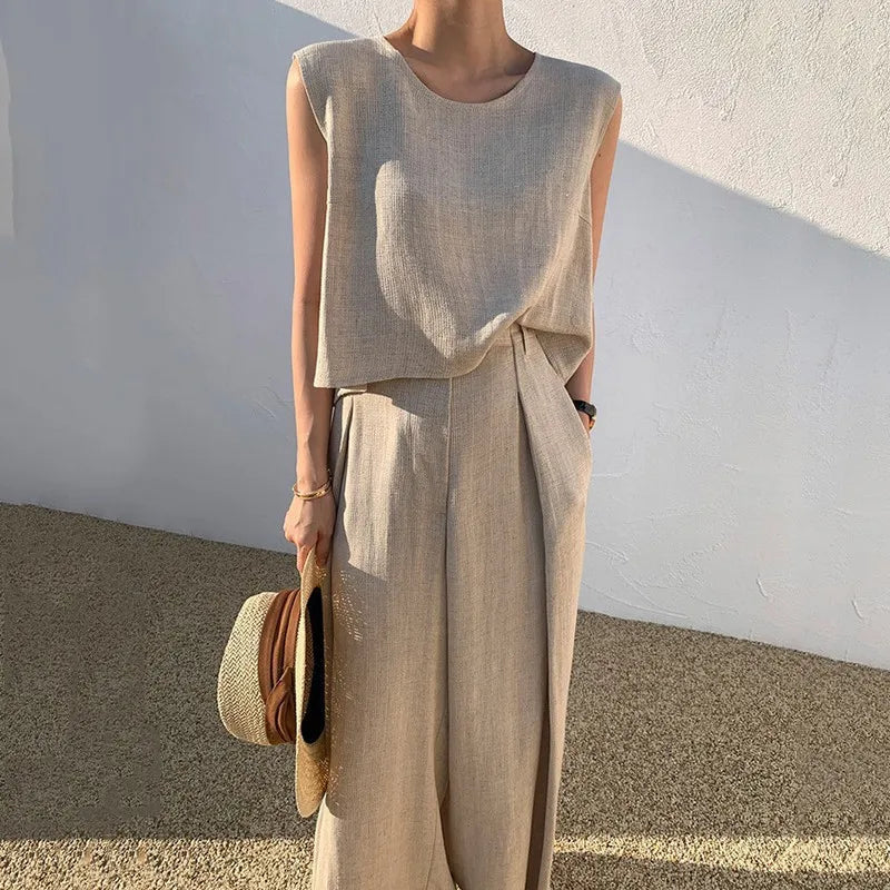Emilia Chic Relaxed Linen Set