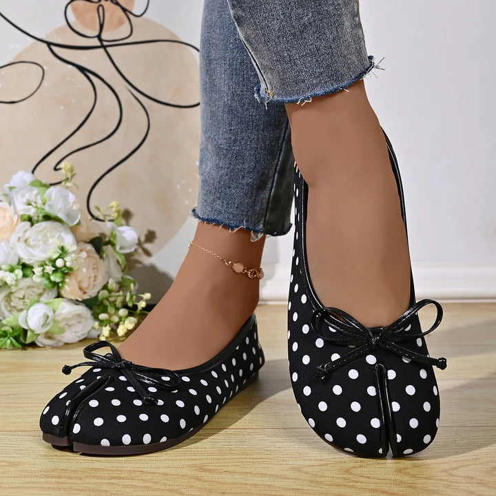 Raphaela Split Toe Ballet Flats