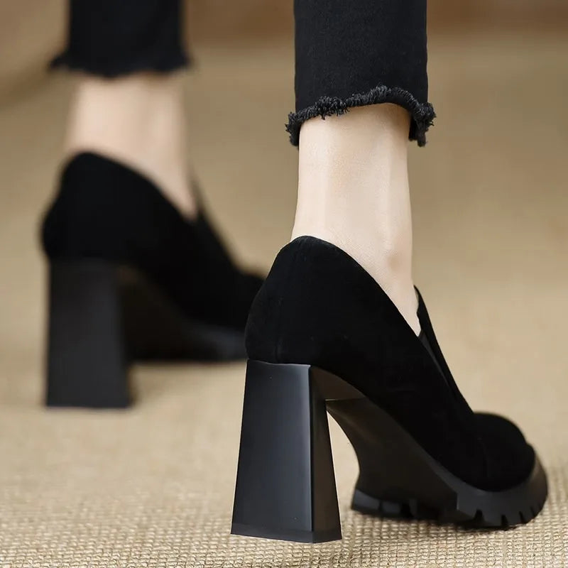 Thalia Block Heel Pump