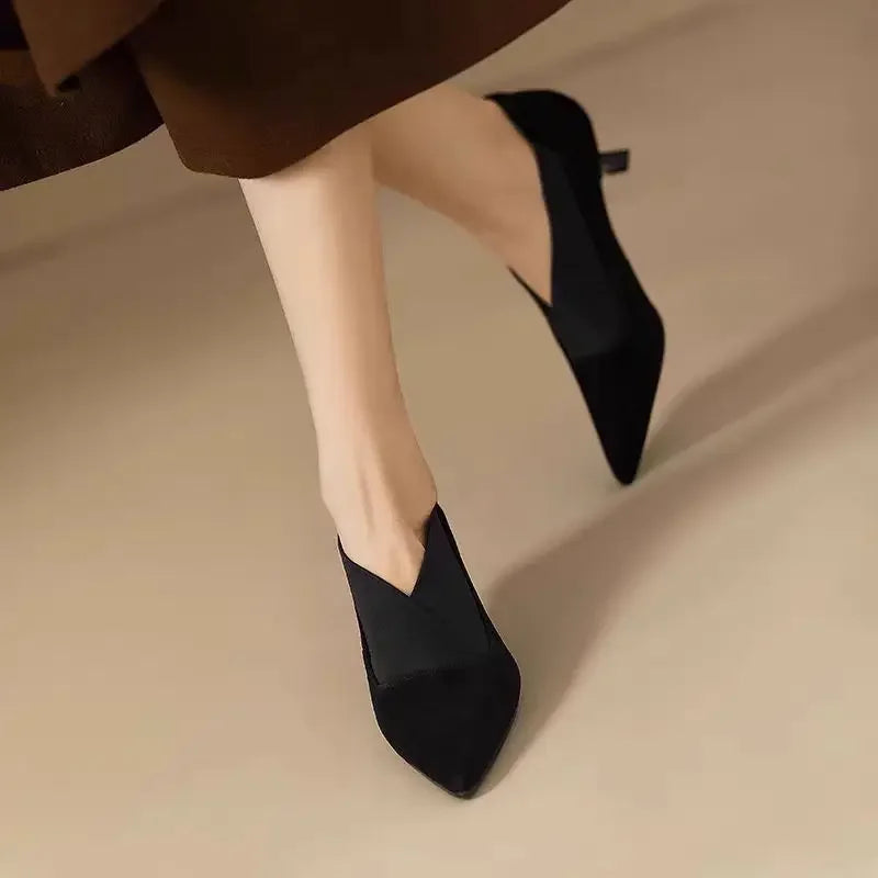 Maribel Kitten Heel Pump