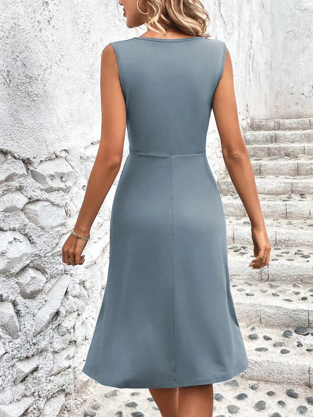 Lenavie Elegant Tummy Coverage Midi Dress