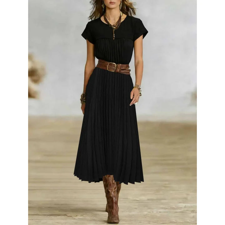 Tristana Elegant Pleated Maxi Dress