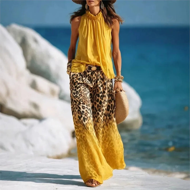 Karolina Elegant Leopard Print Palazzo Set