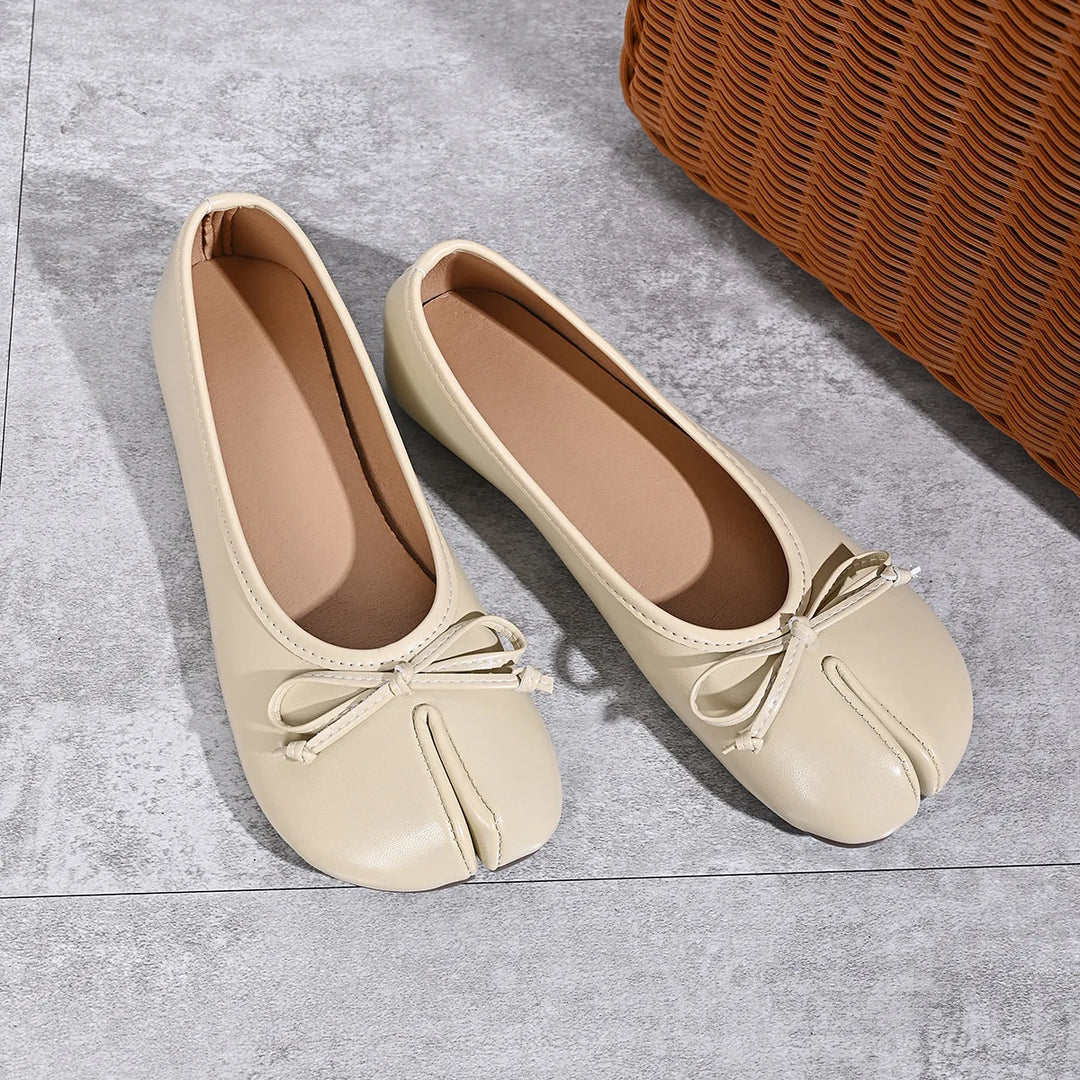 Raphaela Split Toe Ballet Flats