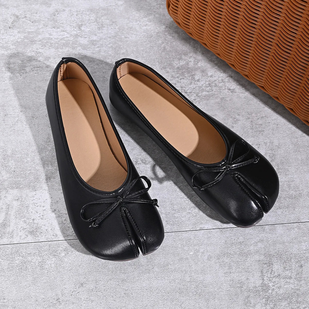 Raphaela Split Toe Ballet Flats