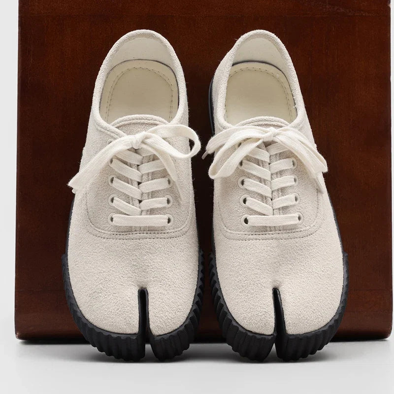 Nolan Textured Split Toe Shoes