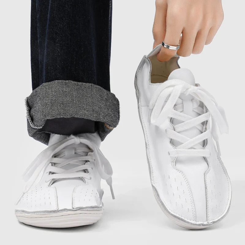 Alex Wide Toe Walking Shoes