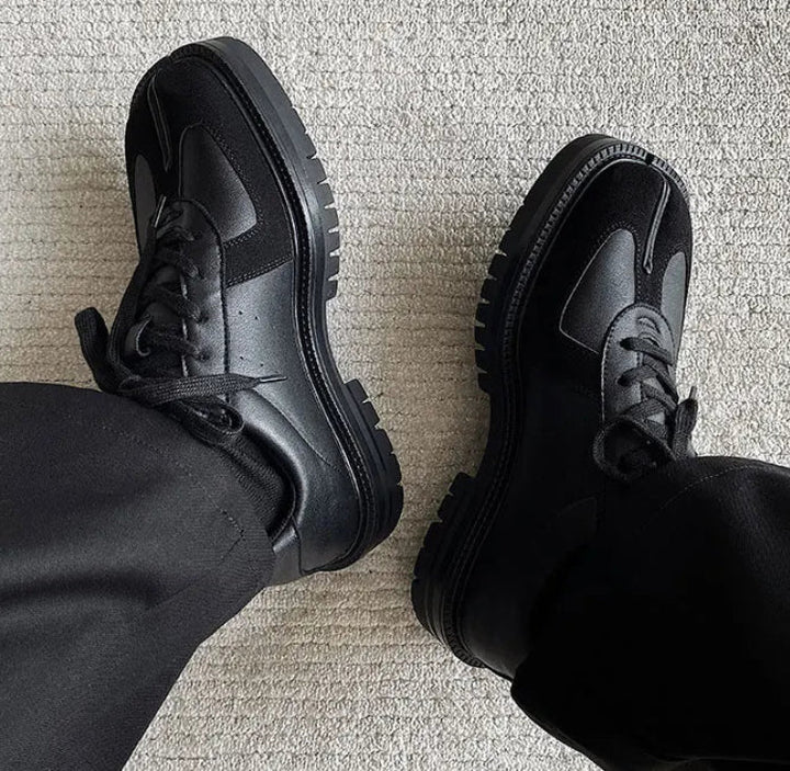 Alaric Split Toe Sneaker