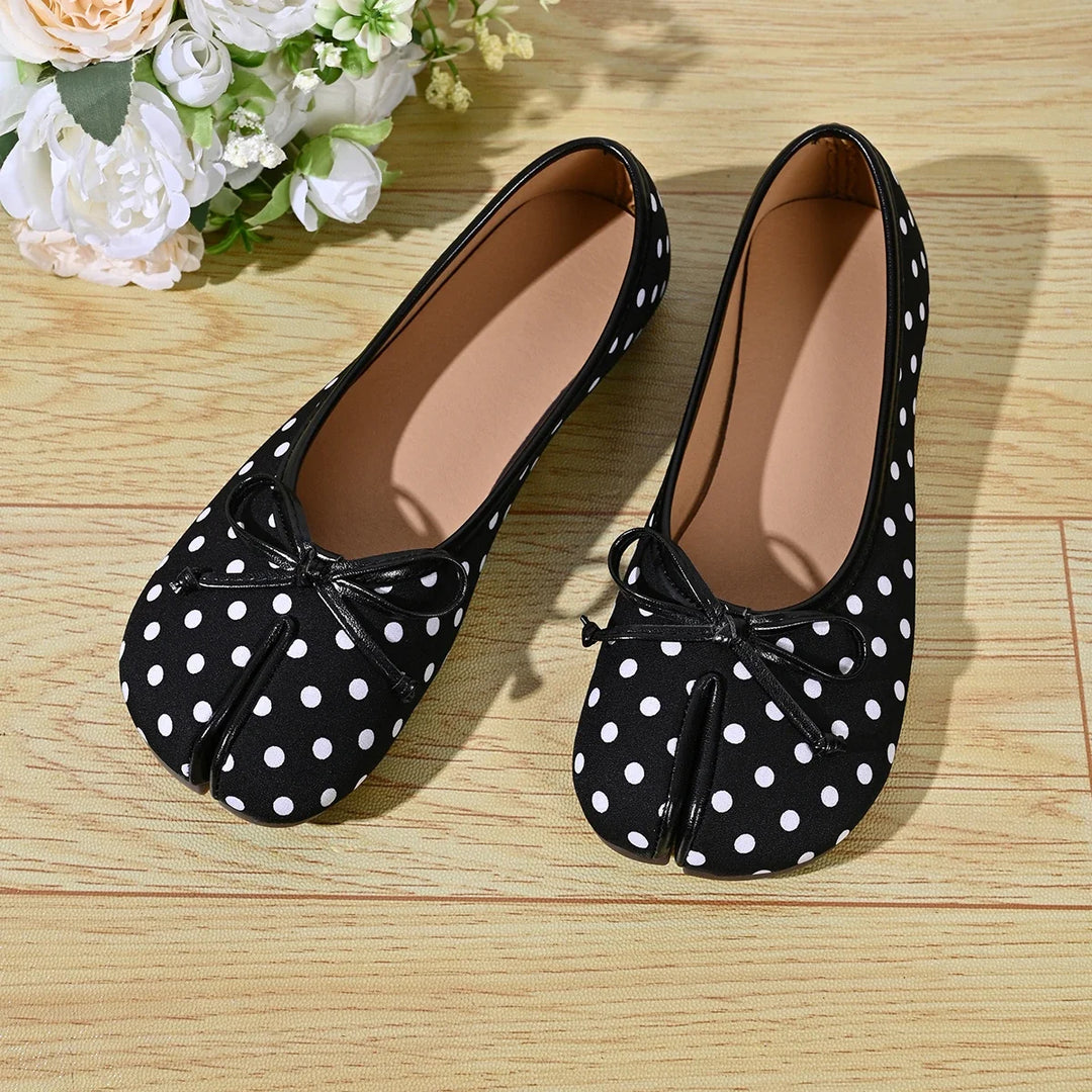 Raphaela Split Toe Ballet Flats