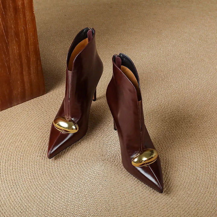 Hollis Pointed Toe Ankle Boot