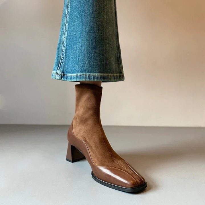 Petronella Square Toe Boots