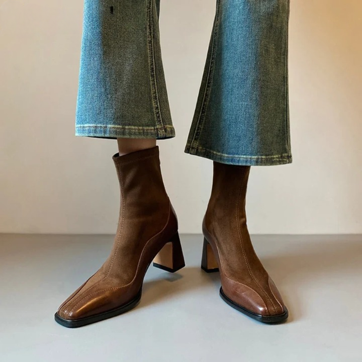 Petronella Square Toe Boots